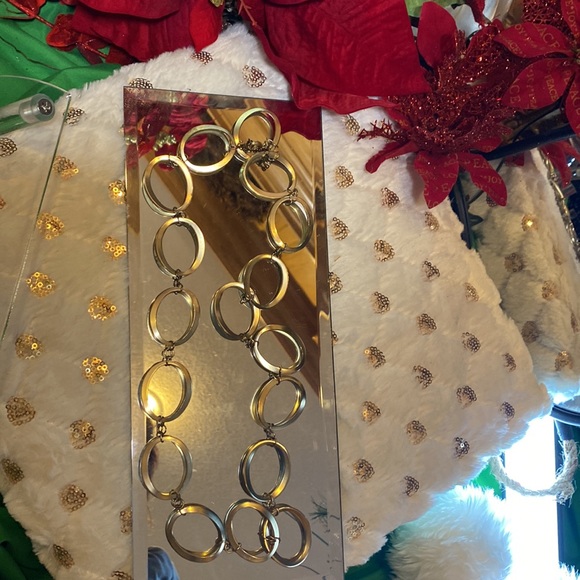 Premier Designs 33”! Large GOLD Chain Link Necklace! 🔥WEAR it as a BELT! ❤️🎄 - Picture 6 of 8